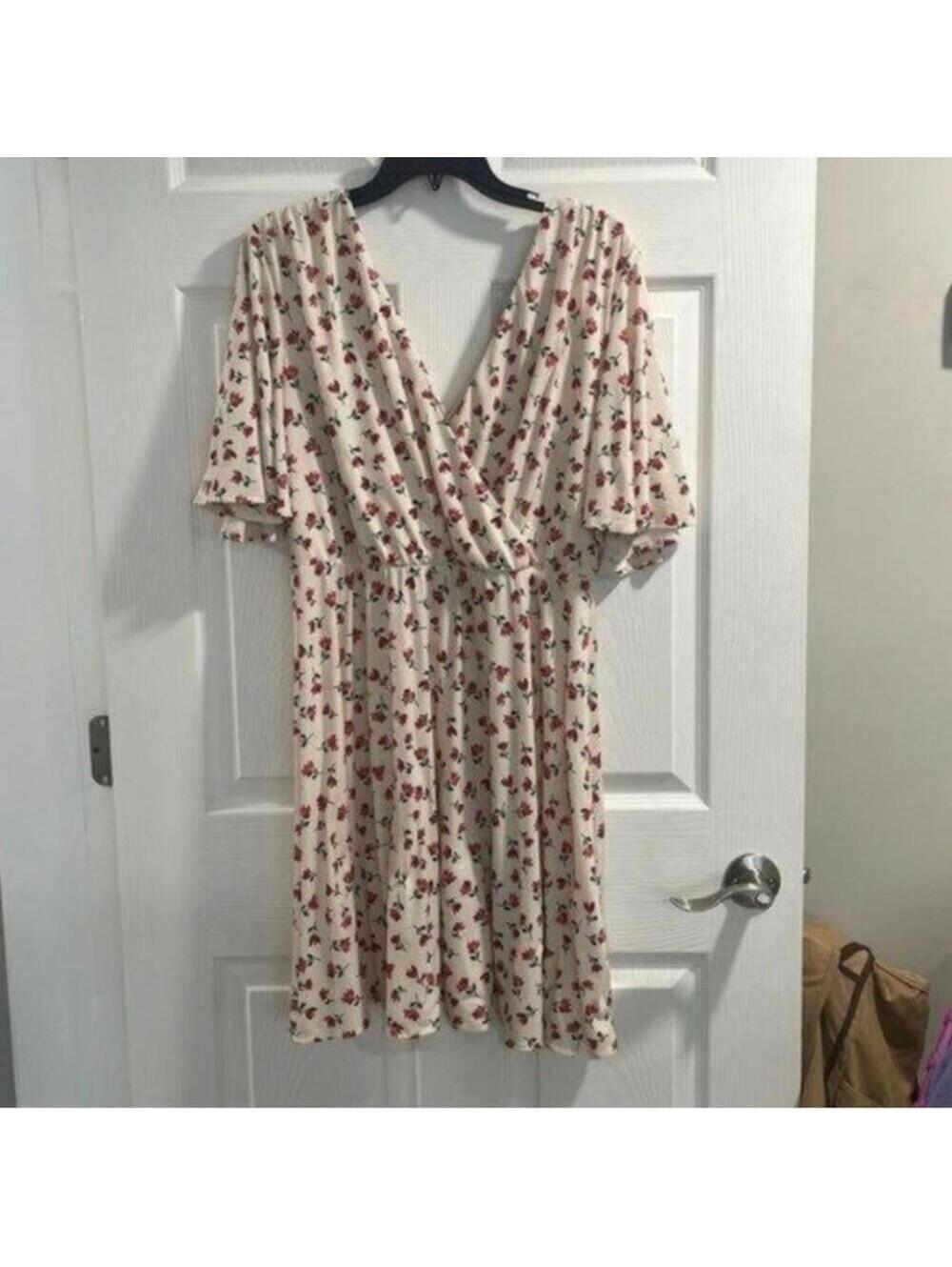 Alexia Admor Beige Floral V Neck Flutter Sleeve Midi Dress
